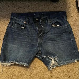 Barely used, great condition and the brand is old navy.
